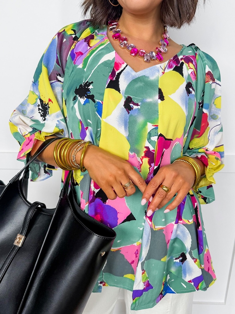 Umgee Lilly Lush Emerald Mix Floral V-Neck Blouse size S Like New